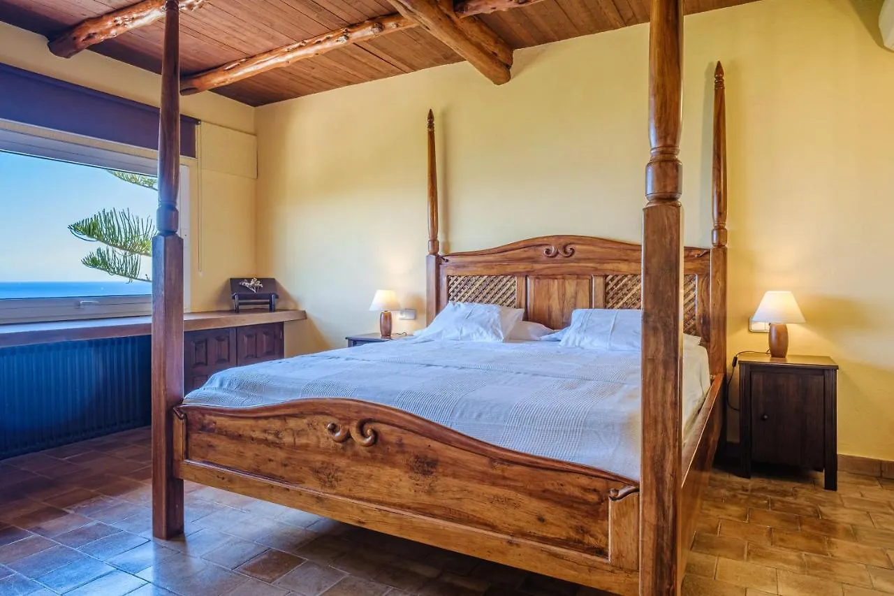 Villa Shangri-La Santa Eulária des Riu